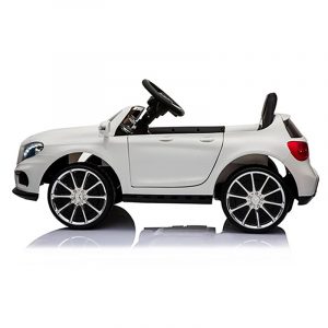 Mercedes GLA 45 elektromos kisautó – fehér színben